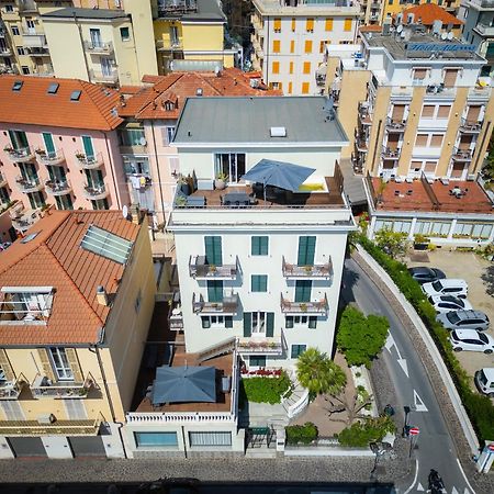 Residence San Marco Suites&Apartments Алассіо Екстер'єр фото