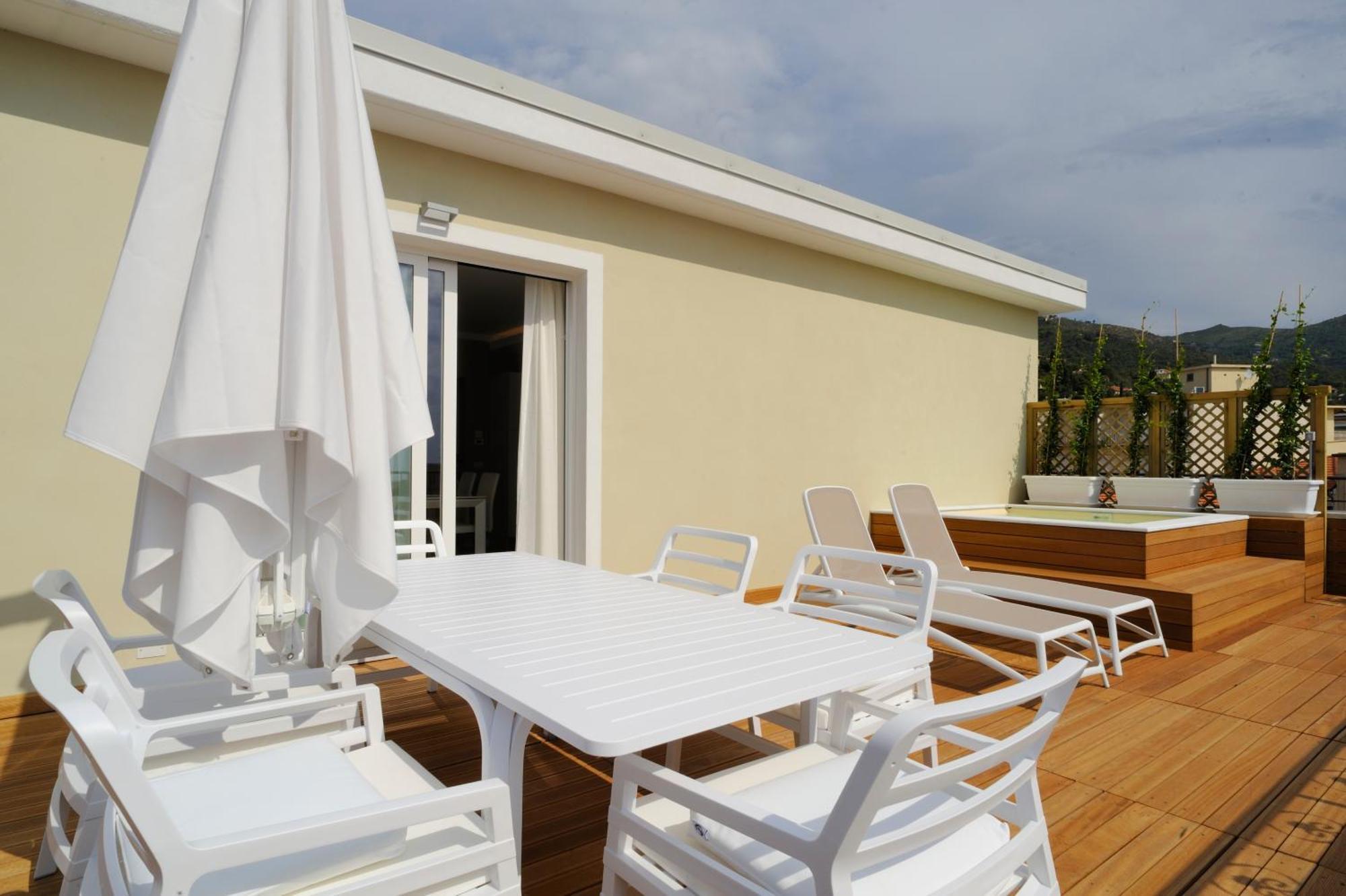 Residence San Marco Suites&Apartments Алассіо Номер фото