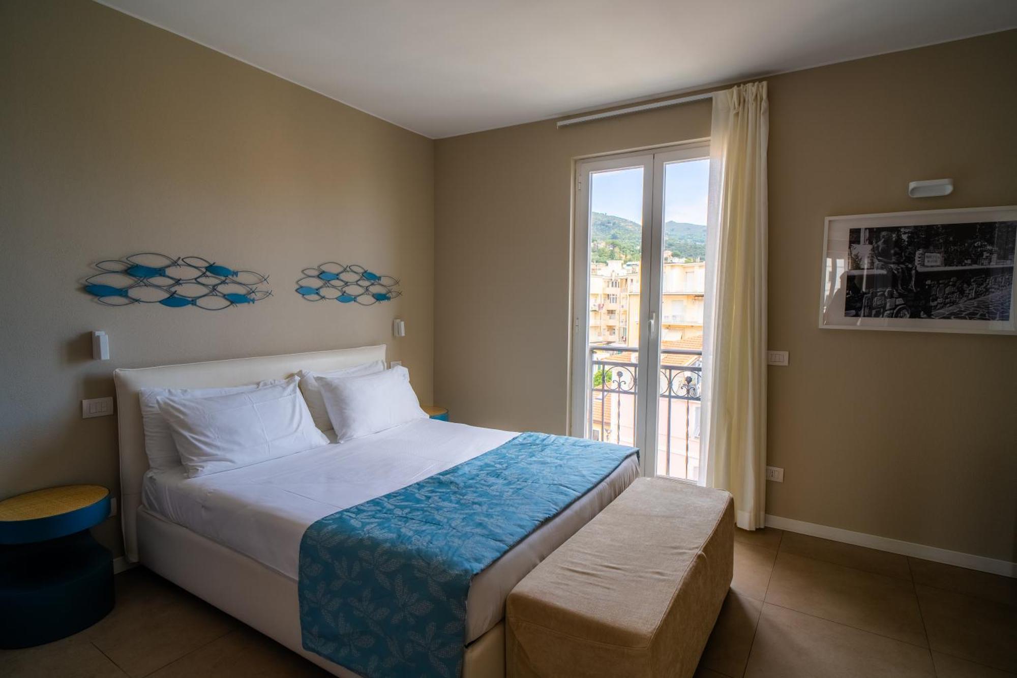 Residence San Marco Suites&Apartments Алассіо Екстер'єр фото