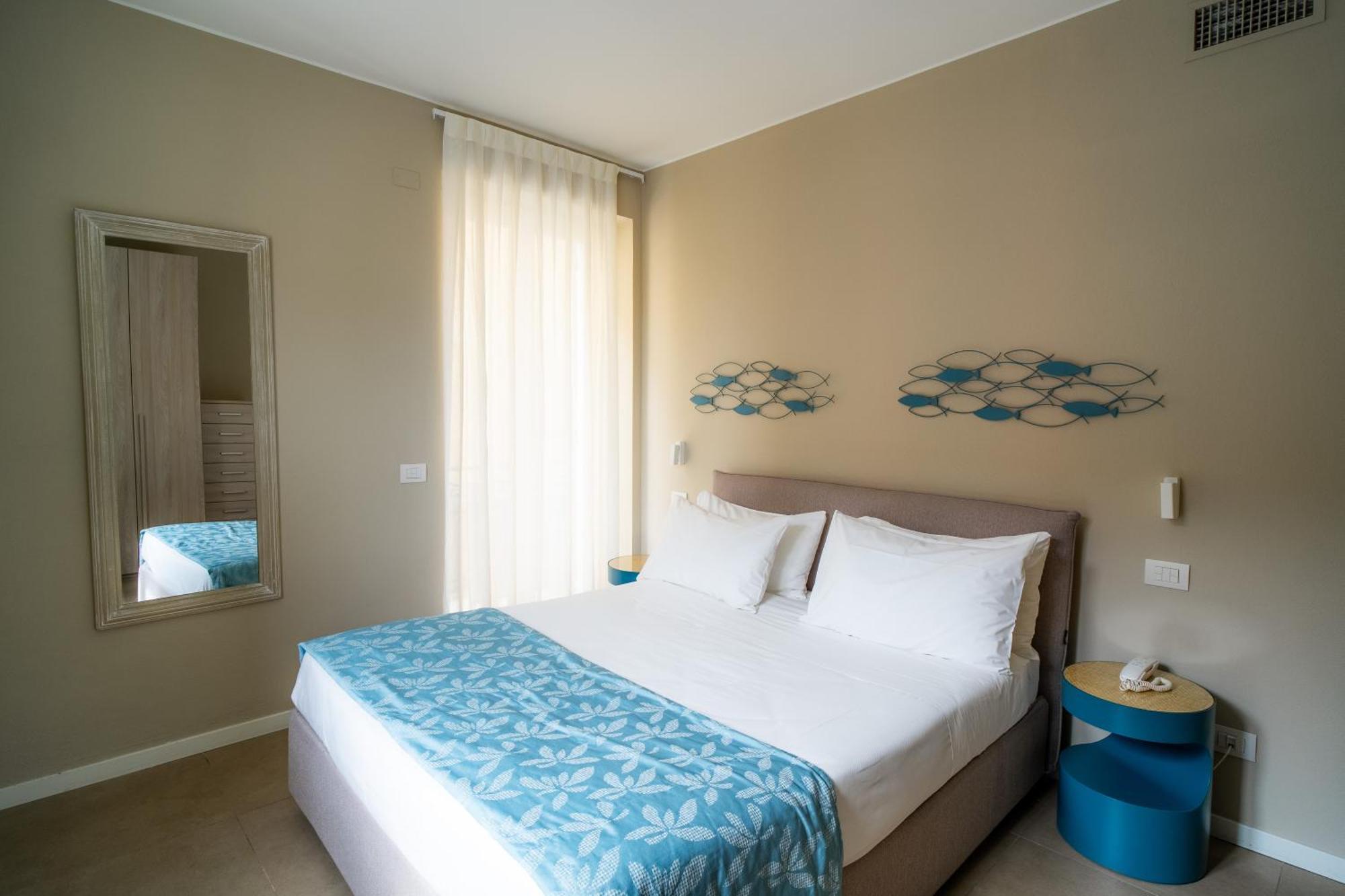 Residence San Marco Suites&Apartments Алассіо Екстер'єр фото