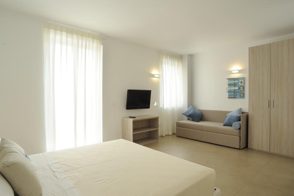 Residence San Marco Suites&Apartments Алассіо Екстер'єр фото